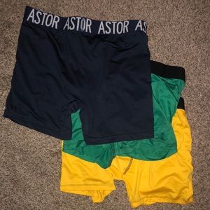 3 pairs of underwear